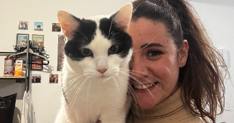 laura cat sitter à LES SORINIERES 44840_1