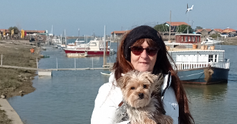 valerie pet sitter à HOURTIN 33990_0