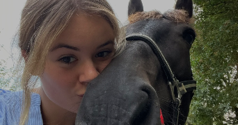 faustine pet sitter à ST LAURENT SUR SEVRE 85290_0