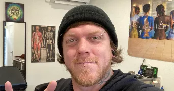 jeremy pet sitter à NIMES 30000