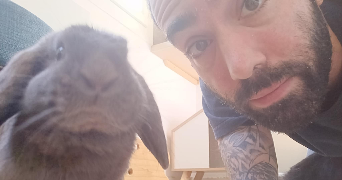 Cyril pet sitter à NANTES 44000_2