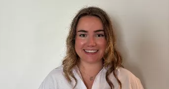 mélanie dog sitter à COURBEVOIE 92400