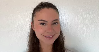 louane pet sitter à EYGUIERES 13430