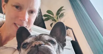 fanny pet sitter à LE LUC 83340