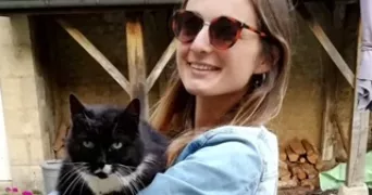 camille pet sitter à SOLESMES 72300