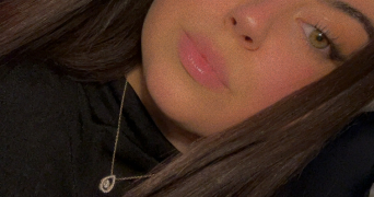 léa pet sitter à  27650