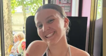 laoryne pet sitter à CHAMBRAY LES TOURS 37170