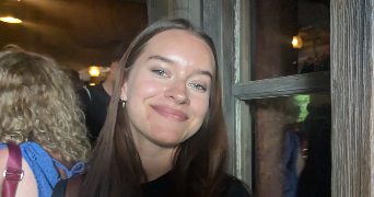 joane pet sitter à  91210