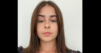 léa pet sitter à CHAMPIGNY SUR MARNE 94500
