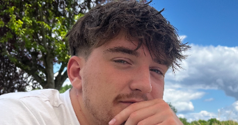 amaury pet sitter à MONTREUIL JUIGNE 49460_0