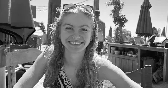 justine pet sitter à GENECH 59242