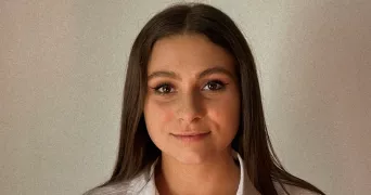 khmelnytska pet sitter à NOISY LE GRAND 93160