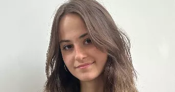 léa pet sitter à BAULE 45130