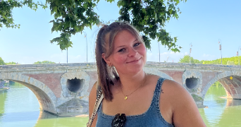 laura pet sitter à DAX 40100_0