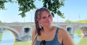 laura pet sitter à DAX 40100