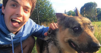 pierre pet sitter à MURS 84220_2