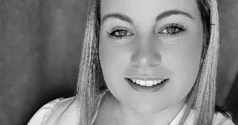 clara pet sitter à ST AVE 56890