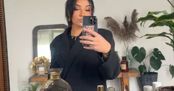 lea pet sitter à NOMAIN 59310