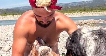 samuel pet sitter à PELISSANNE 13330