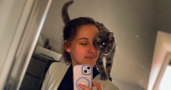 lucille pet sitter à MONTCEAU LES MINES 71300_0