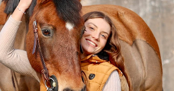 clarisse pet sitter à ST IGNY DE ROCHE 71170_0