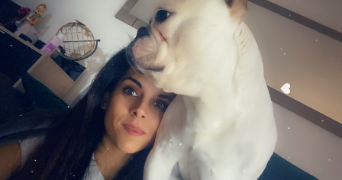 laurine pet sitter à BRANNE 33420