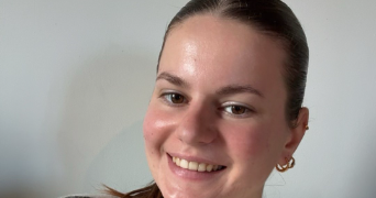 valentine pet sitter à ST LEGER LA MONTAGNE 87340_0