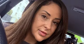 louise pet sitter à SURESNES 92150