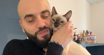 enzo  pet sitter à RAMONVILLE ST AGNE 31520