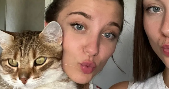 elea pet sitter à LYON 07 69007_0