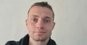 edouard pet sitter à LALLAING 59167