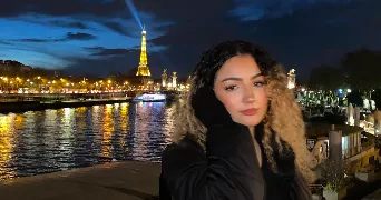 mélina pet sitter à Paris 75020