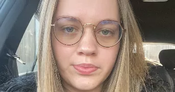 chloe pet sitter à AIGNE 72650