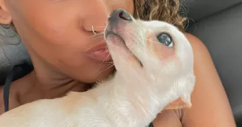 coralie pet sitter à LE GOSIER 97190