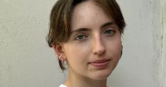 eva pet sitter à Paris 75011