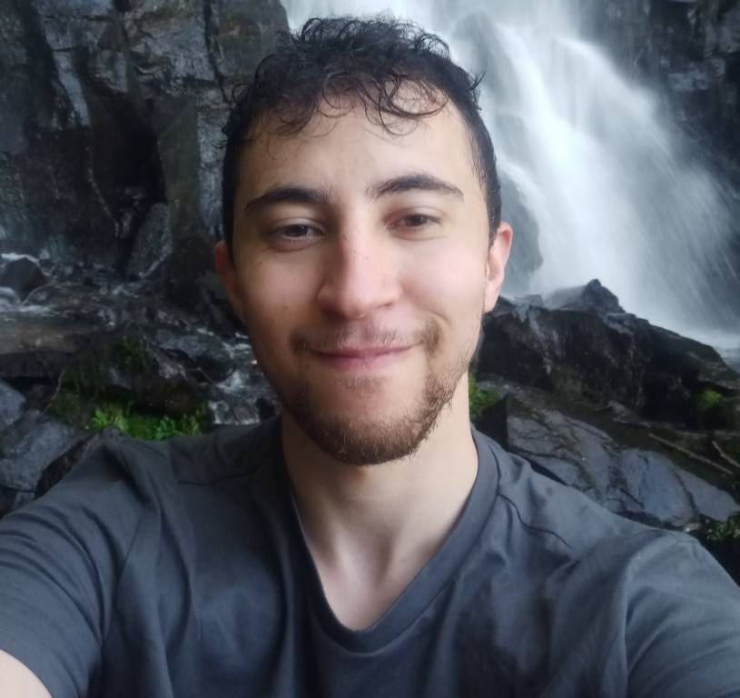 Abdelkrim pet sitter à Indre 44610