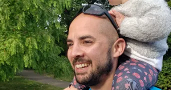 ludovic pet sitter à ST PIERRE EN FAUCIGNY 74800