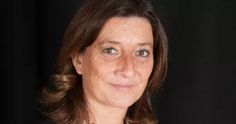 stephanie pet sitter à STE FOY LES LYON 69110