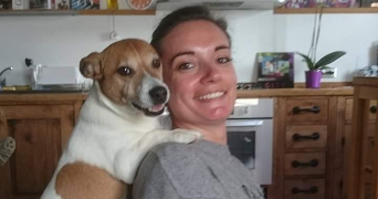 marina pet sitter à CERILLY 03350_0