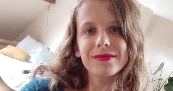 mélissa pet sitter à LES ECRENNES 77820