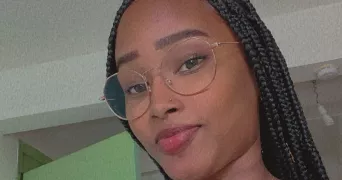 veronique pet sitter à LOUVRES 95380