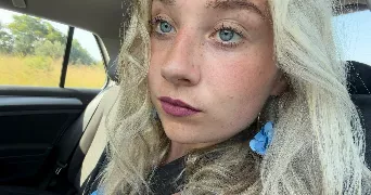 noëmie pet sitter à LACHAUSSEE DU BOIS D ECU 60480