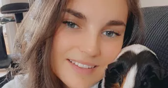 manon pet sitter à ST ANDRE DE CORCY 01390