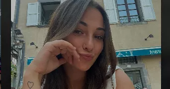 marie pet sitter à AURILLAC 15000