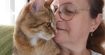 corinne pet sitter à VAILHAUQUES 34570