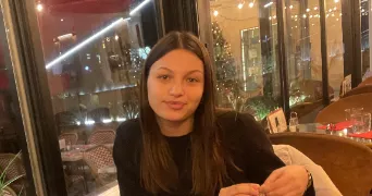 lucie pet sitter à BRUSSIEU 69690
