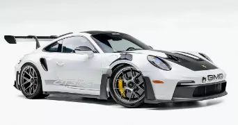 claude pet sitter à CHATEAURENARD 13160