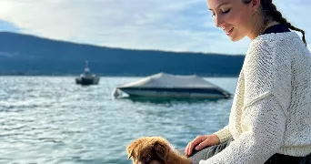 chloe pet sitter à ALEX 74290