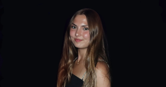 lola pet sitter à MONT ST AIGNAN 76130_0