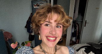 lola pet sitter à ST MAUR DES FOSSES 94210_0
